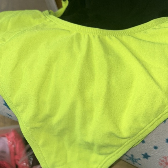 Jolyn Onesie - Dayno 2 - Size 28 - Picture 6 of 7